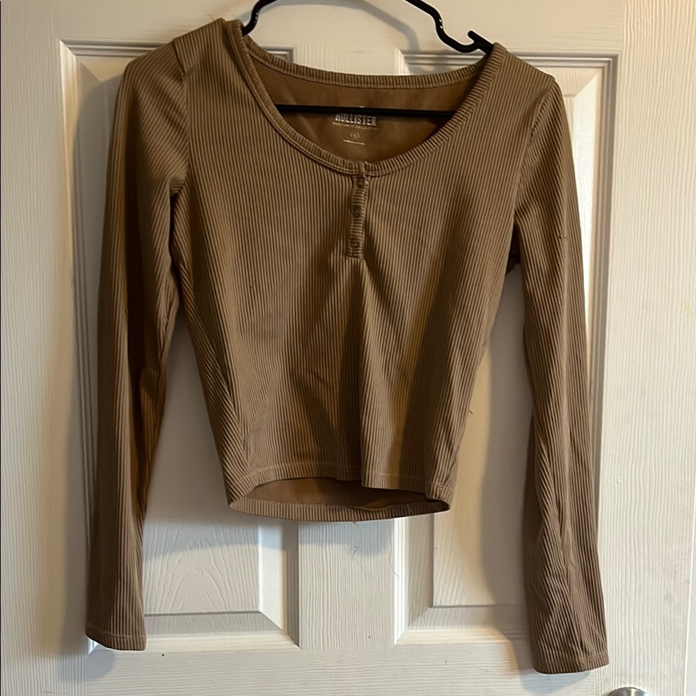 Hollister Women's Tan Ribbed Long Sleeve Top